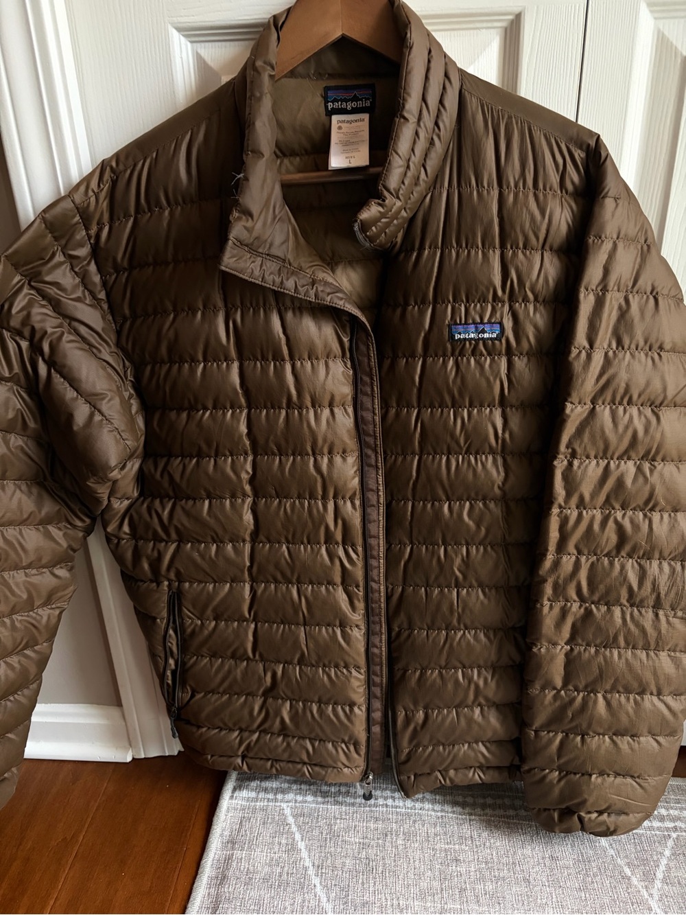Patagonia Men’s Brown Quilted Lightweight Puffer Jacket